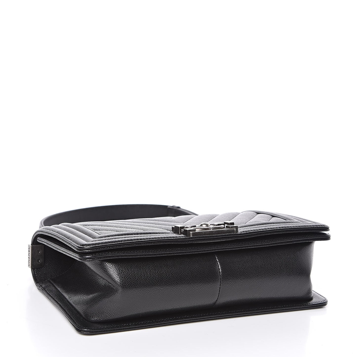 Caviar Chevron Quilted Medium Boy Flap Black