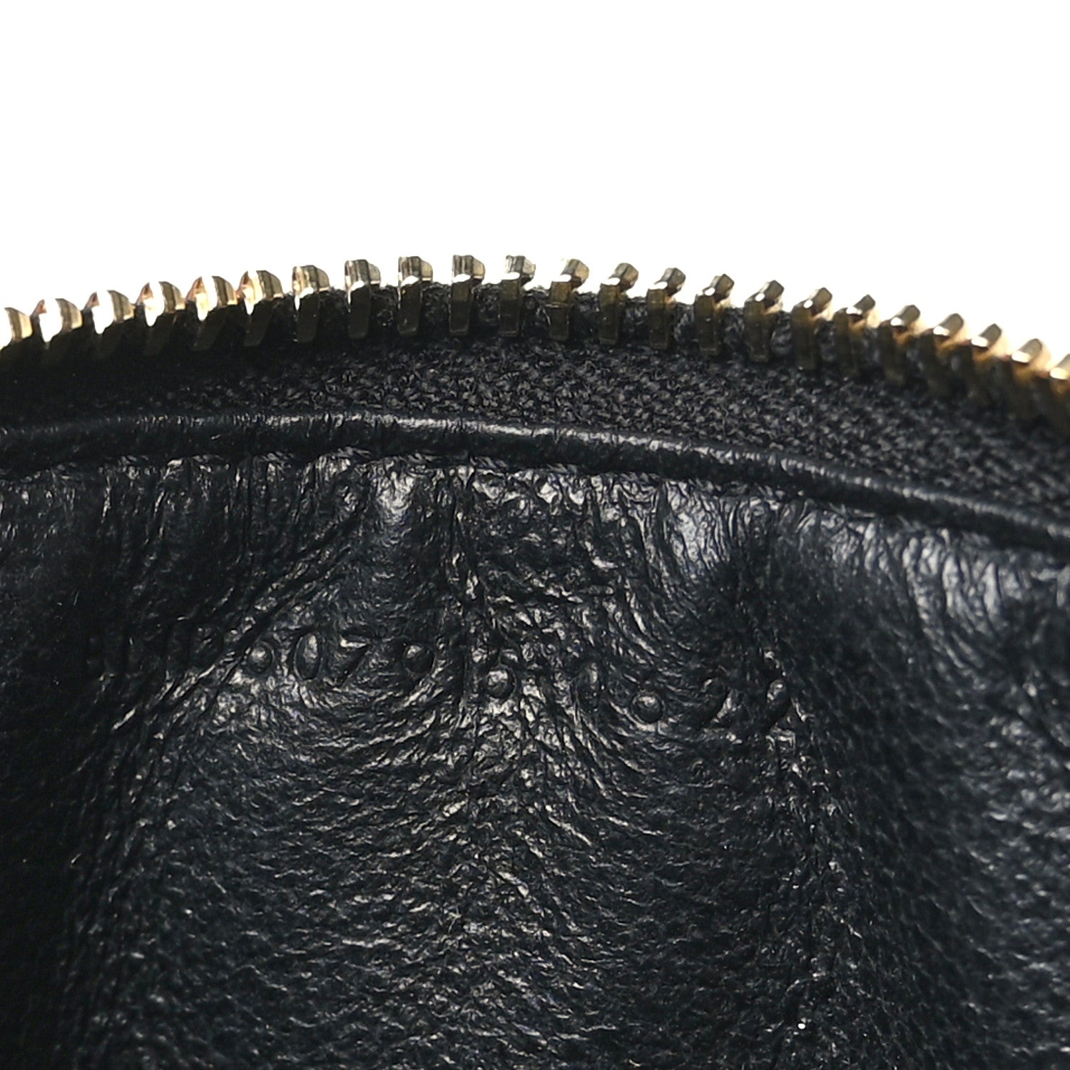Saint Laurent Grain De Poudre Matelasse Chevron Monogram Fragments Zippered Card Case Black 7 of 7