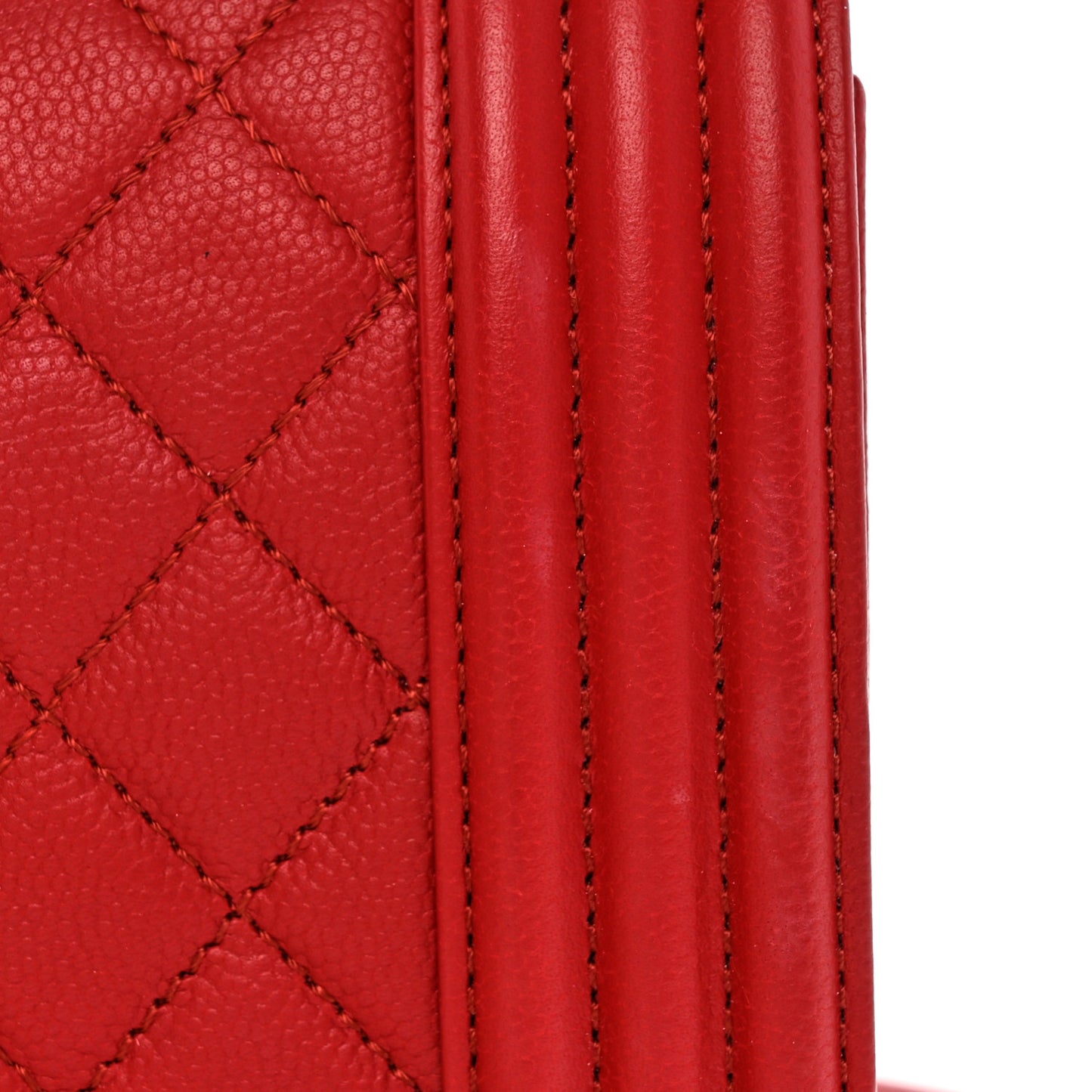 Caviar Quilted Medium Boy Flap Red