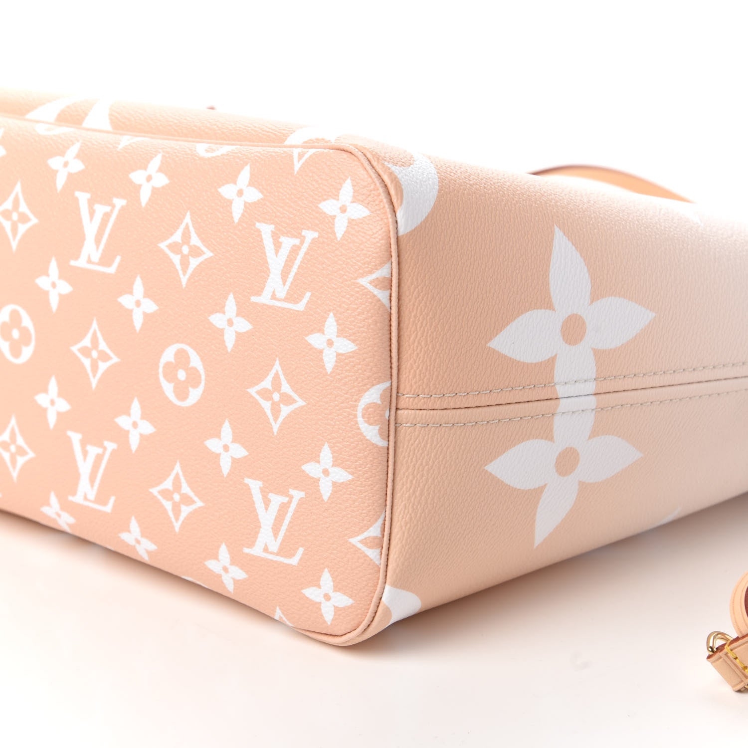 Louis Vuitton Monogram Giant By The Pool Neverfull MM Brume 7 of 11
