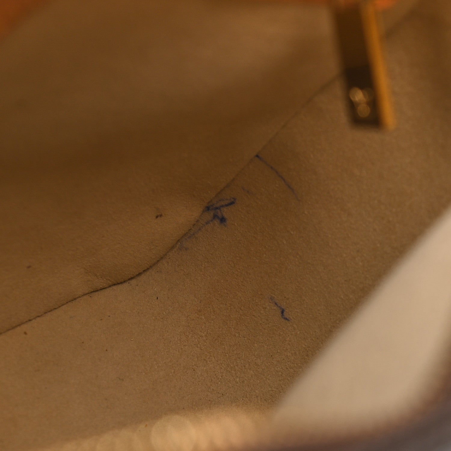 Louis Vuitton Monogram Looping MM 15 of 15