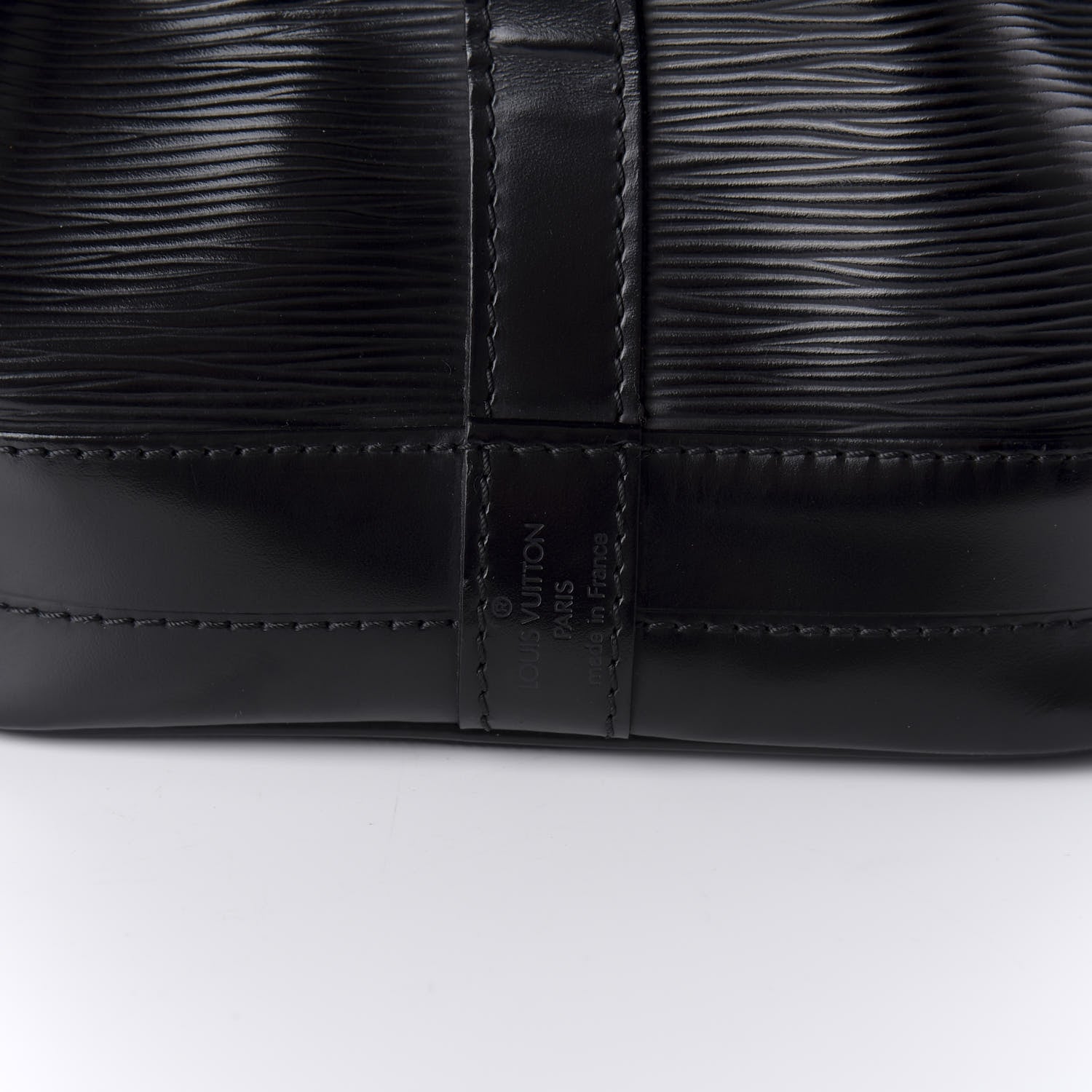 Louis Vuitton Epi Noe Black 6 of 8