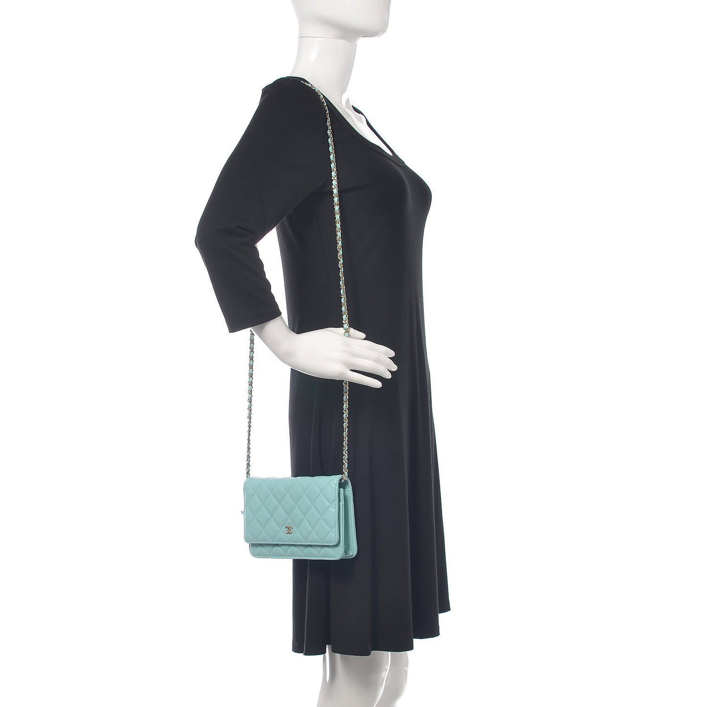 Caviar Quilted Wallet On Chain WOC Light Blue
