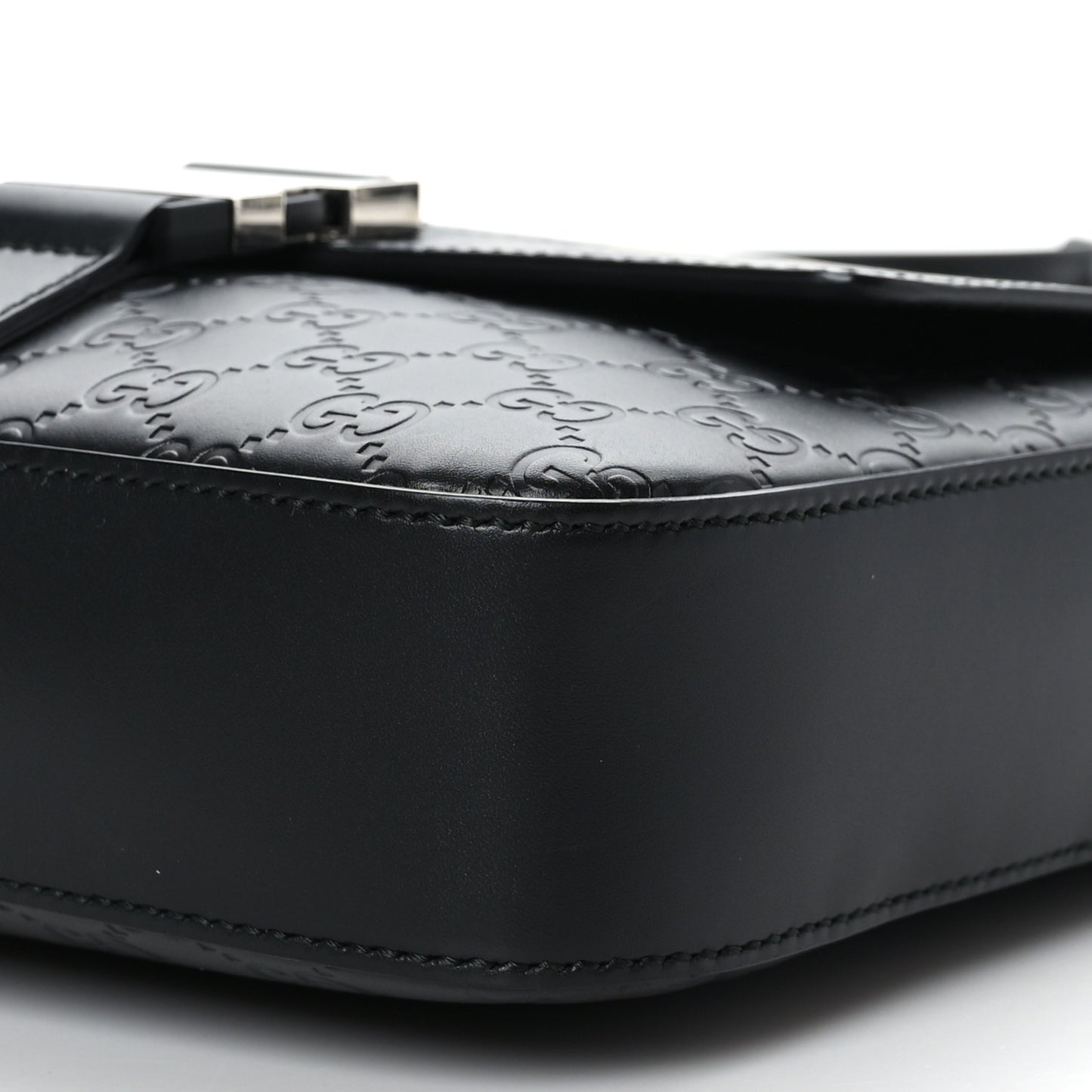 Guccissima Signature Single Buckle Flap Messenger Bag Black