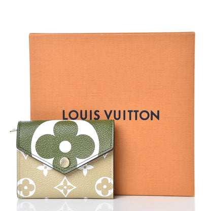 Louis Vuitton Monogram Giant Zoe Wallet Kaki 8 of 8
