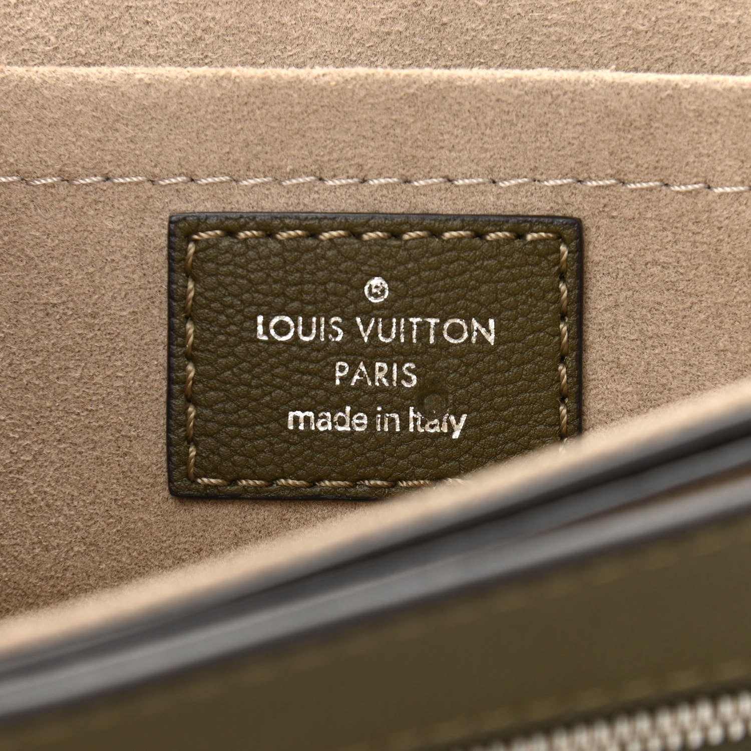 Louis Vuitton Calfskin Very Messenger Kaki 6 of 10