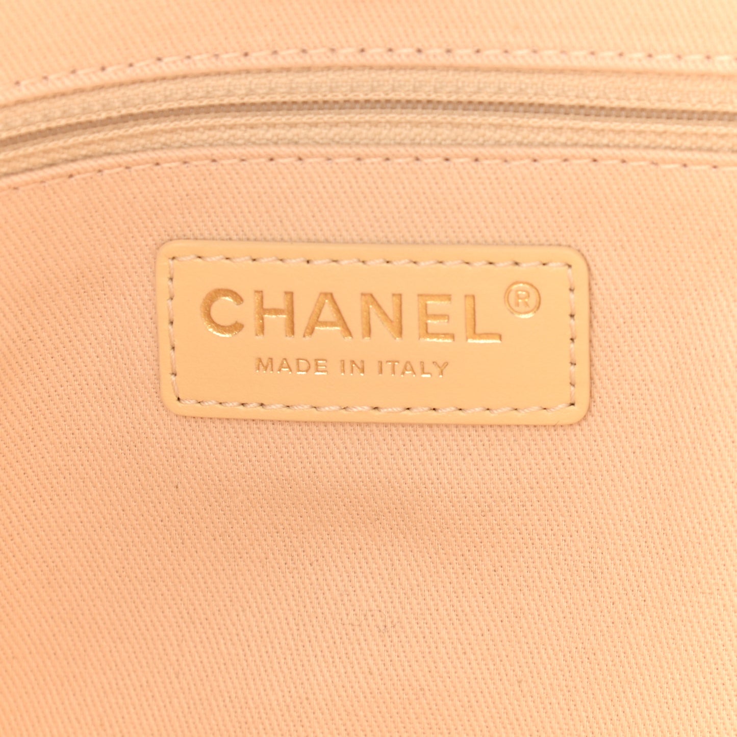 Lurex Boucle Small Deauville Tote Ivory
