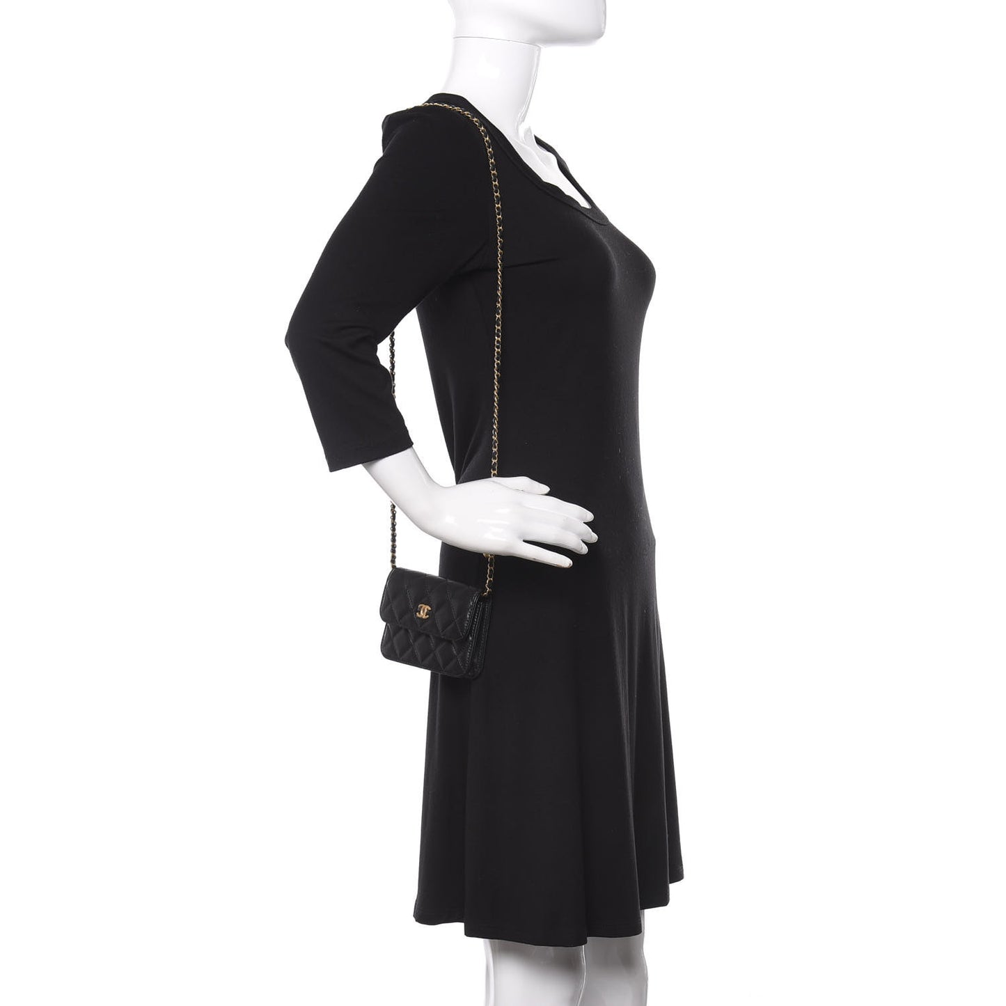 Lambskin Quilted Pearl Crush Clutch With Chain Black