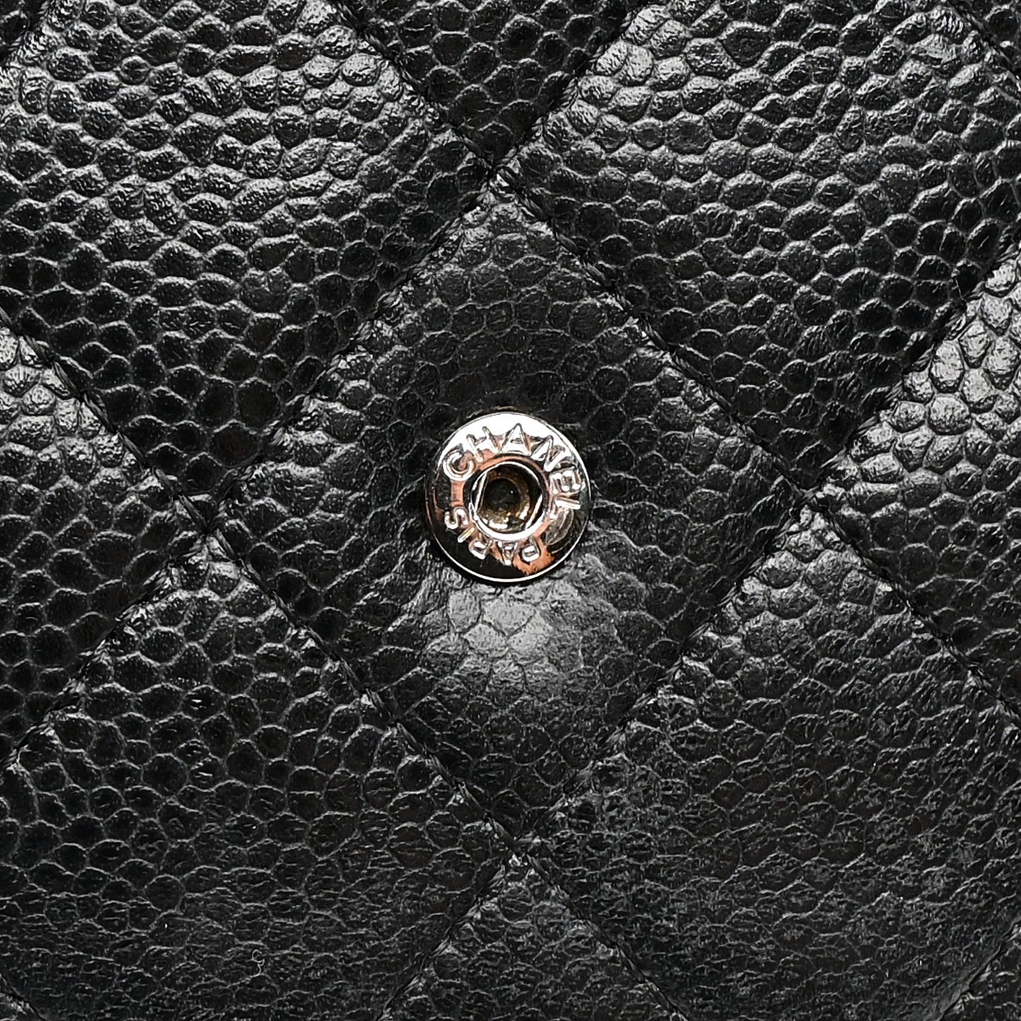 Caviar Quilted Wallet on Chain WOC Black