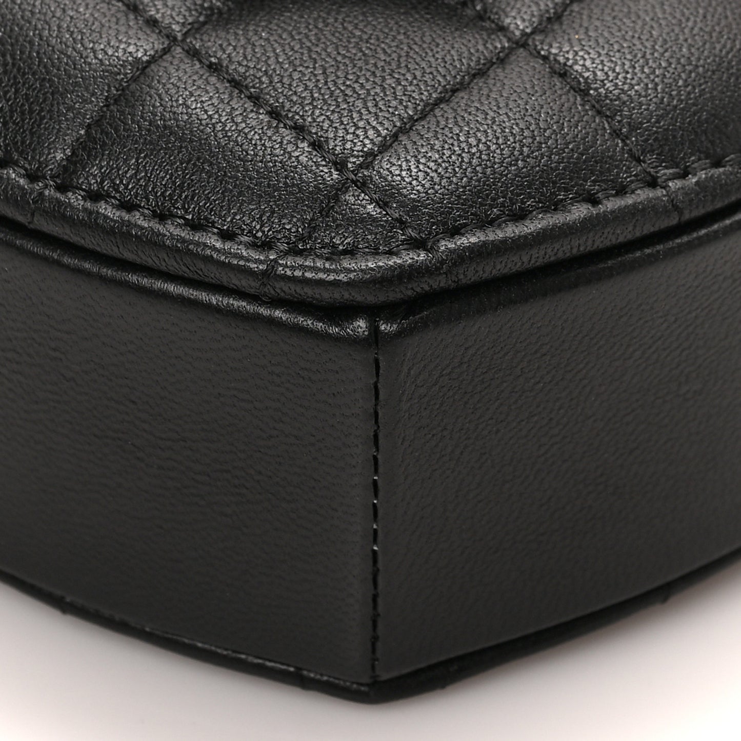 Lambskin Quilted CC In Love Heart Clutch With Chain Black