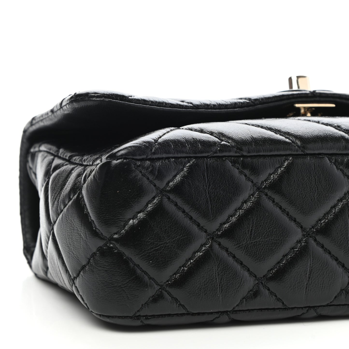 Shiny Lambskin Quilted Small Montcoco Flap Black