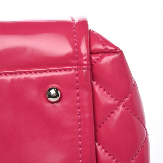Vinyl Lipstick Ligne Accordion Tote Pink