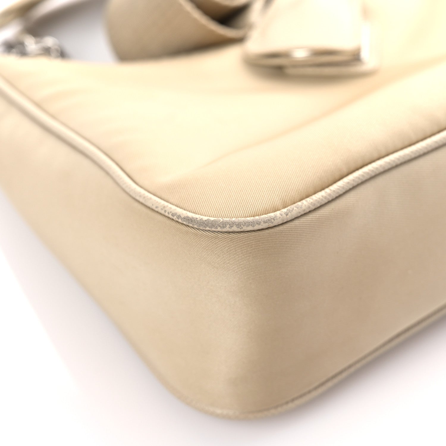 Prada Re-Nylon Saffiano Re-Edition 2005 Shoulder Bag Deserto 4 of 16