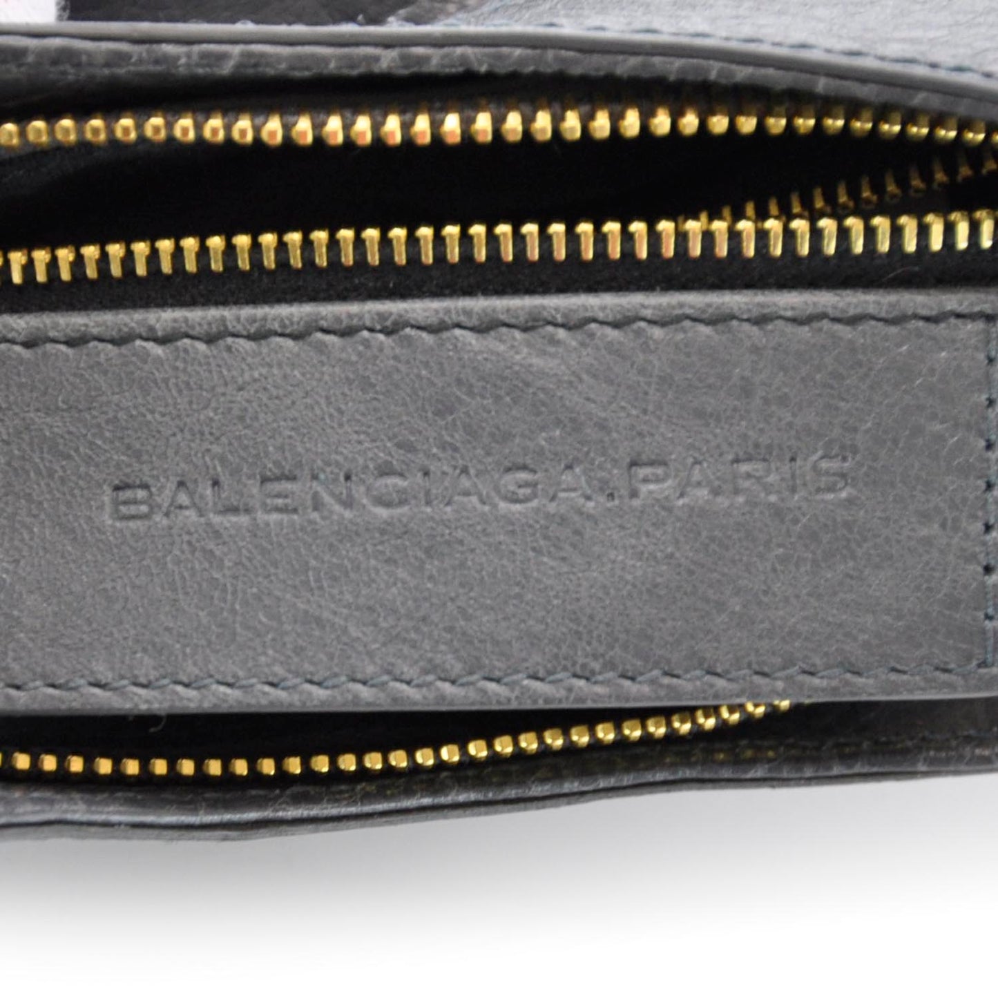 Agneau Giant 12 Gold Hardware Hip Gris Tarmac