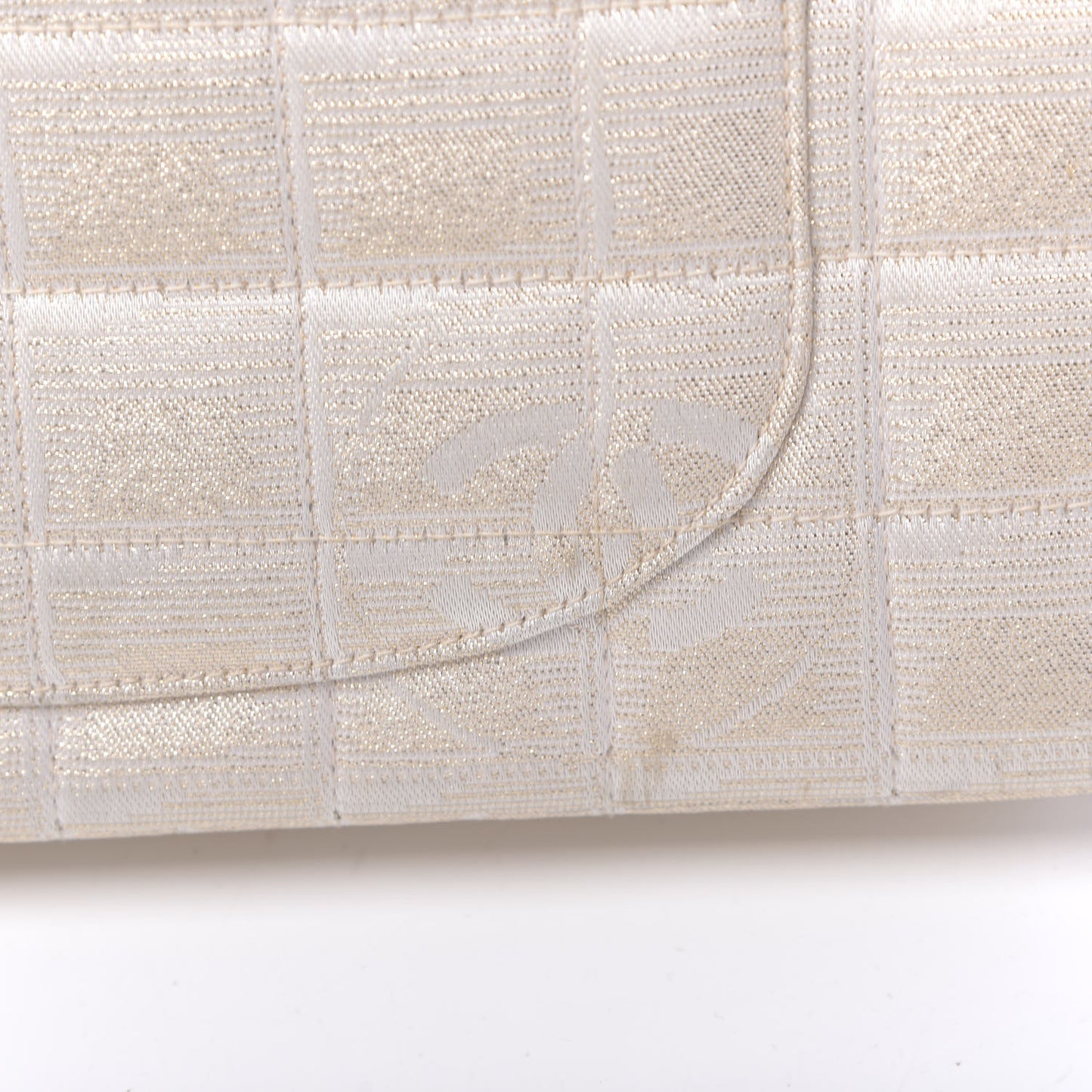 Metallic Nylon Medium Travel Flap Light Beige