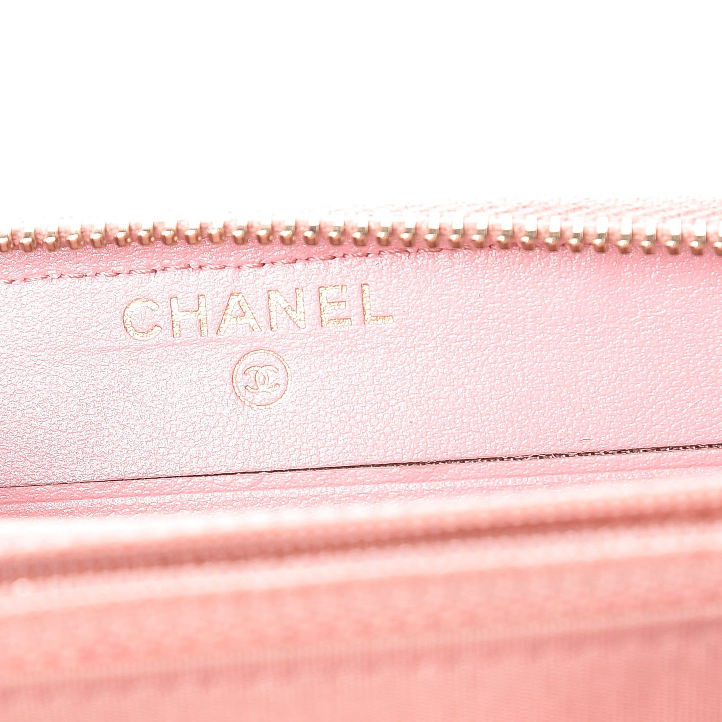 Iridescent Caviar Quilted Medium Zip Around Wallet Pink