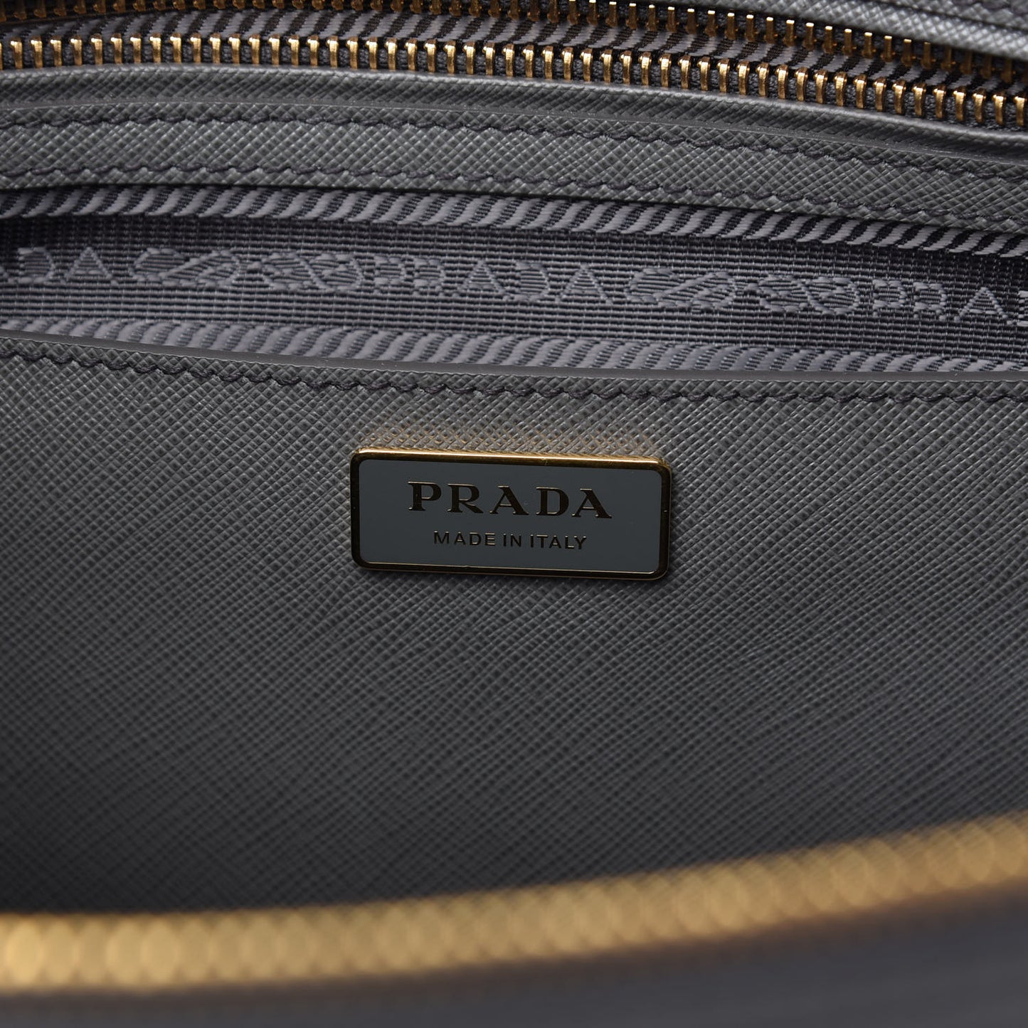 Saffiano Lux Large Galleria Double Zip Tote Mercurio
