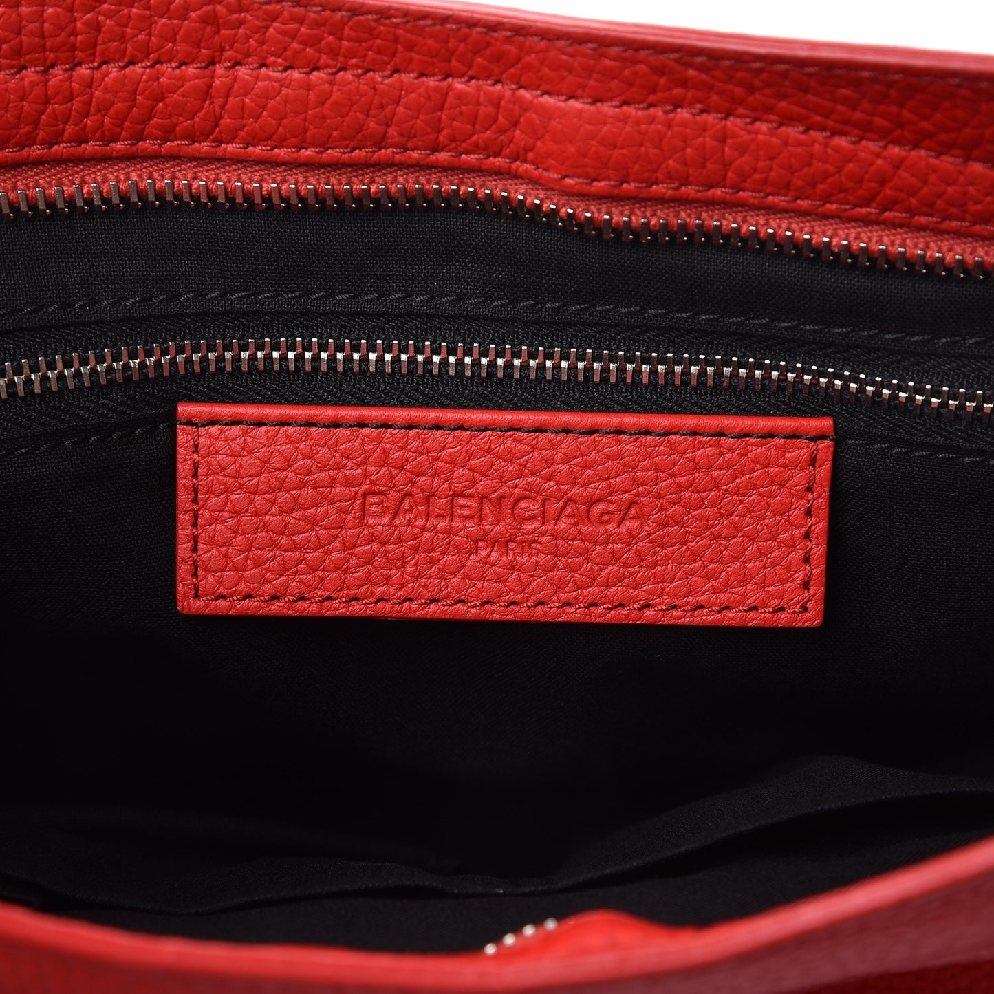 Vibrato Calfskin Classic Silver Hardware S City Rouge Cerise