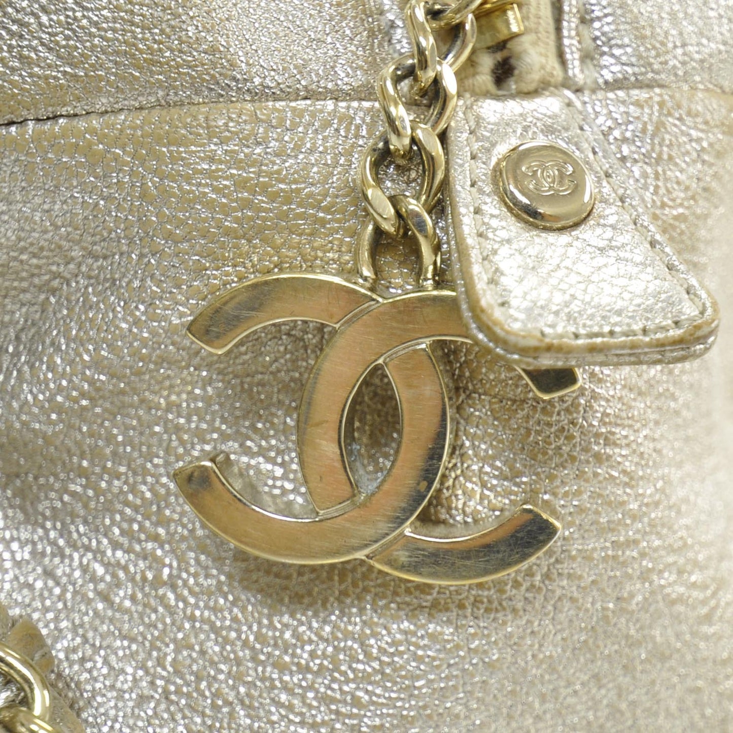 Luxe Ligne Medium Bowler Tote Metallic Gold