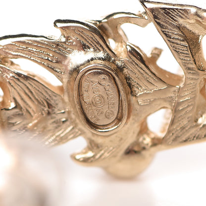 Chanel Feather Star CC Clip On Earrings Gold 4 of 5