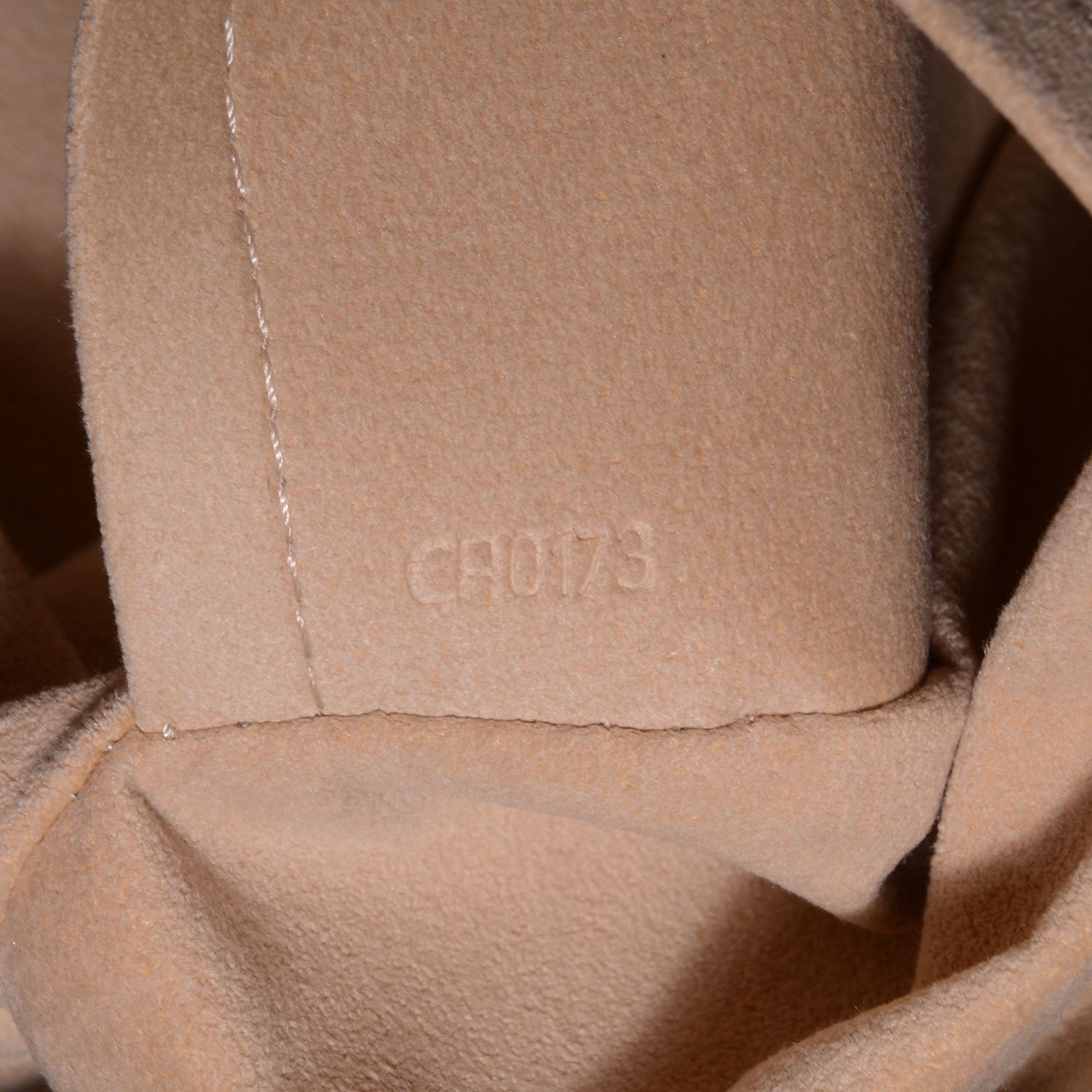 Louis Vuitton Monogram Artsy MM 7 of 7