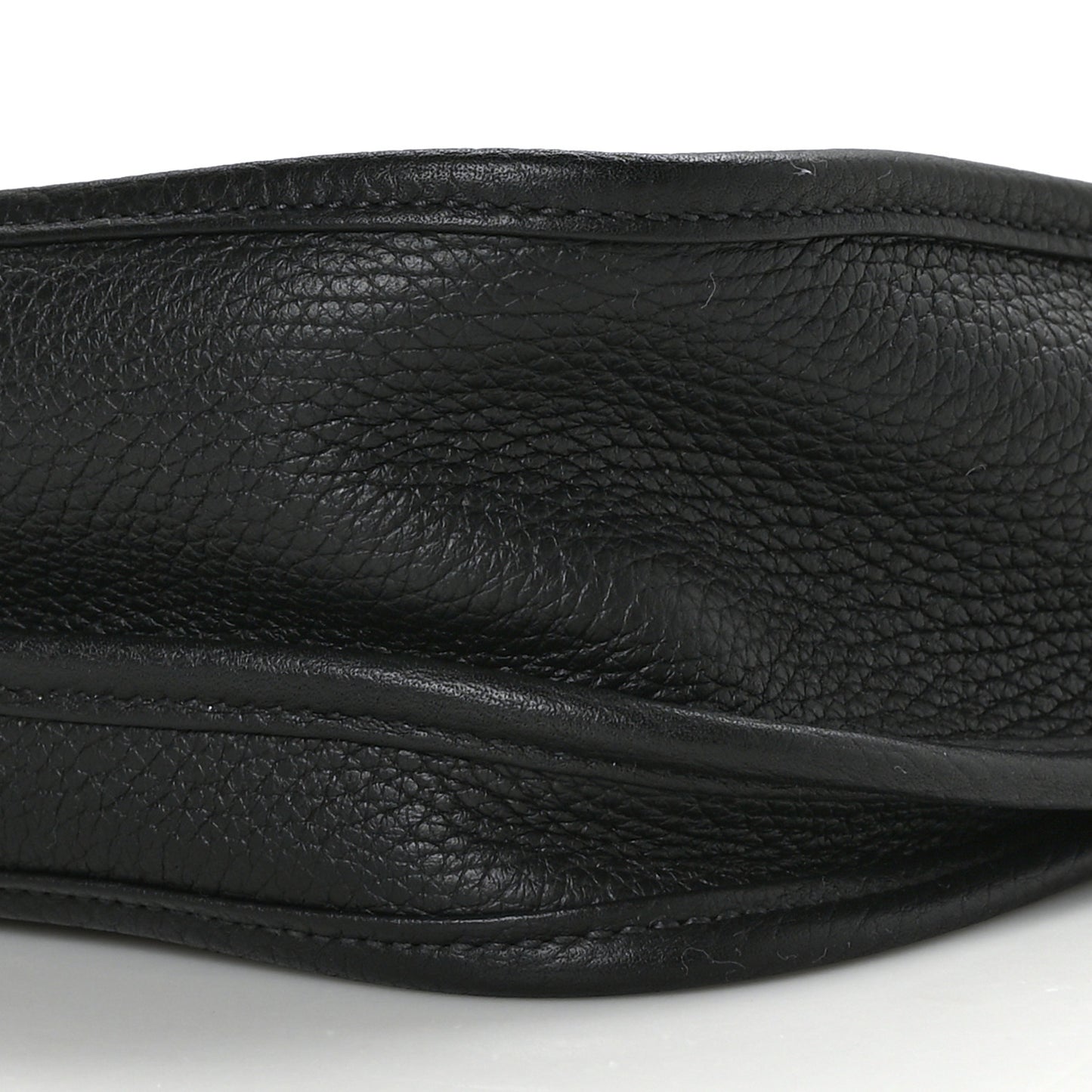 Taurillon Clemence Evelyne III PM Black
