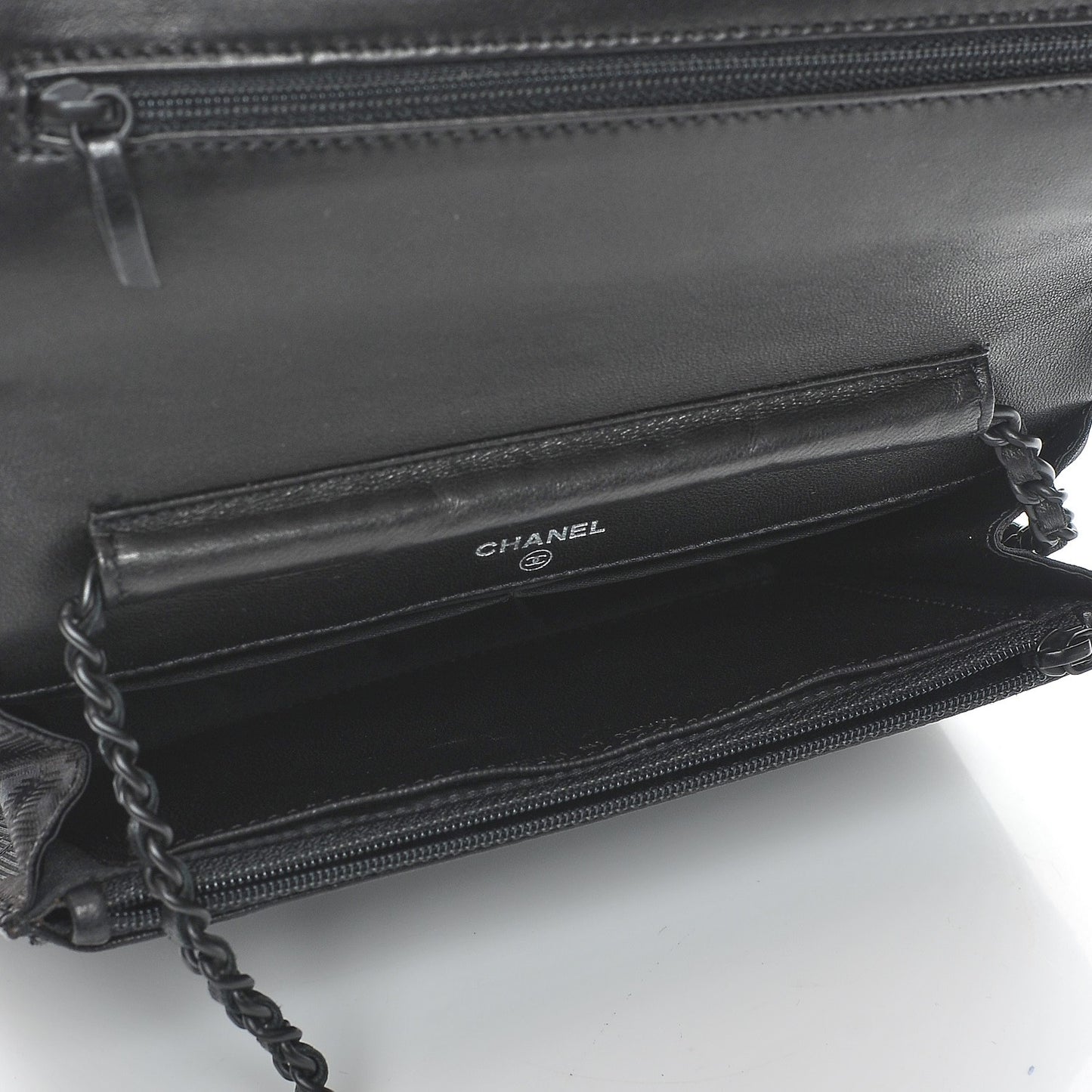 Nylon Travel Wallet On Chain WOC Black