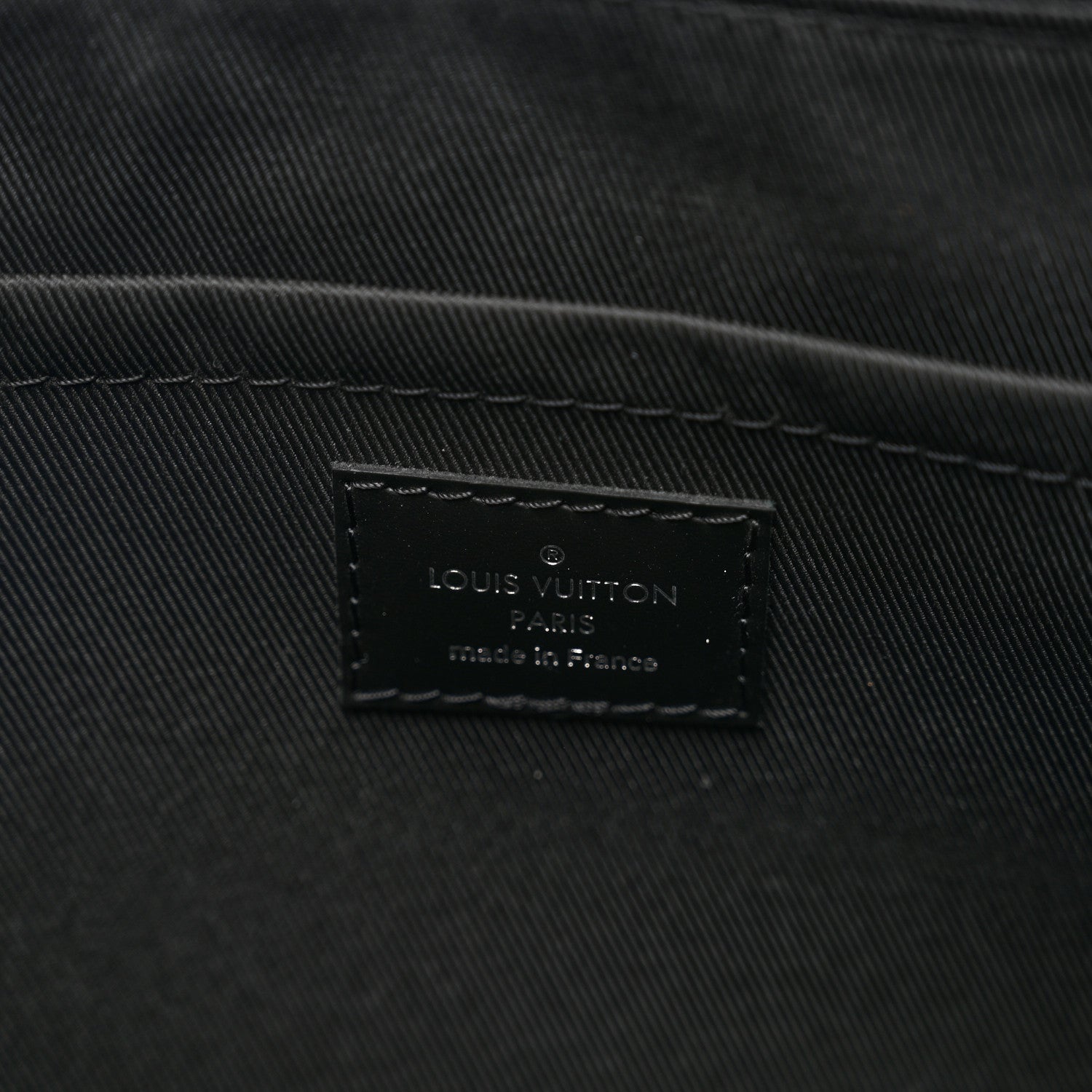 Louis Vuitton Monogram Eclipse Discovery Pochette GM 6 of 7