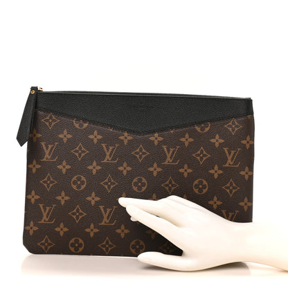 Louis Vuitton Monogram Daily Pouch Black 2 of 7