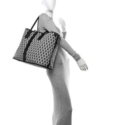 MCM Visetos Large Liz Reversible Shopper Tote Black 2 of 18