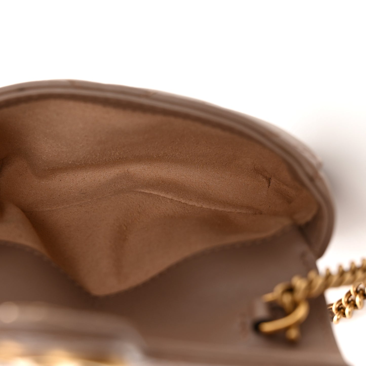 Calfskin Matelasse Heart GG Marmont 2.0 Coin Purse On A Chain Porcelain Rose