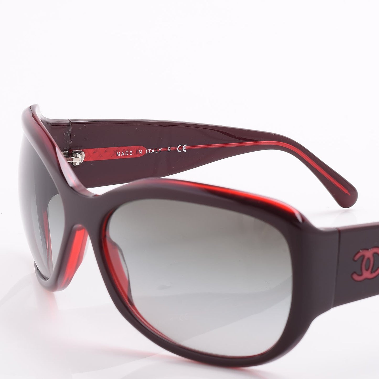 CC Logo Sunglasses 5226 Red