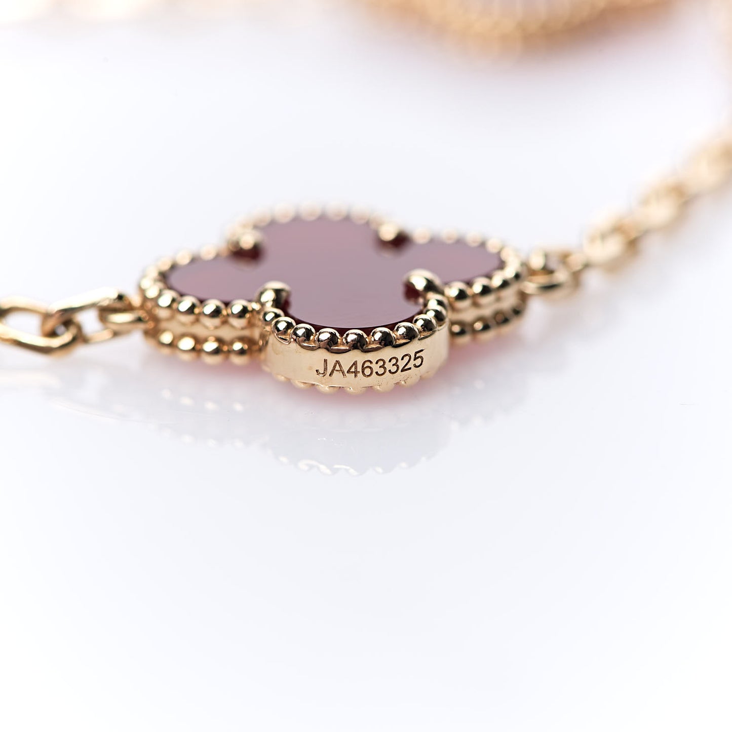 18K Yellow Gold Carnelian 5 Motifs Vintage Alhambra Bracelet