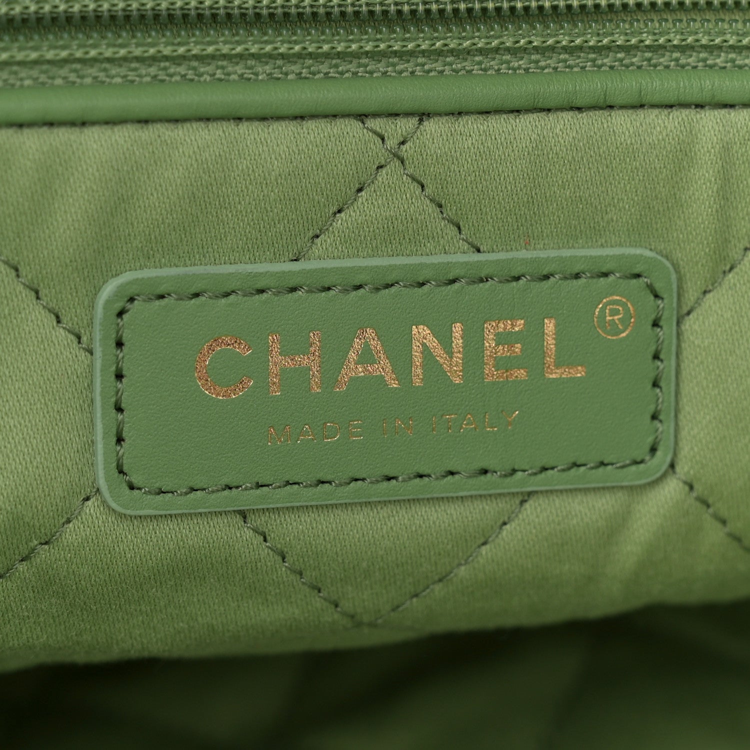 Chanel Shiny Caviar Quilted Chanel 22 Green 6 of 11