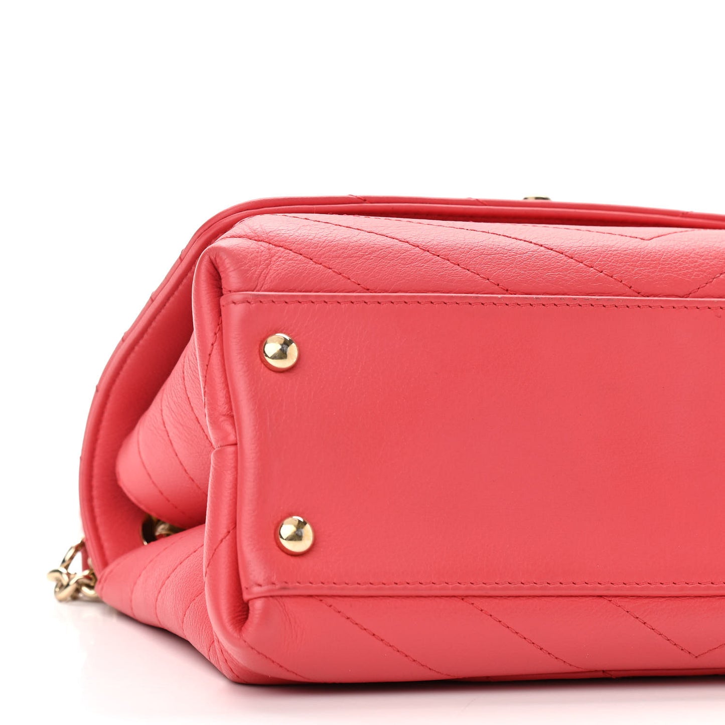 Grained Calfskin Small Chevron Chic Top Handle Flap Red