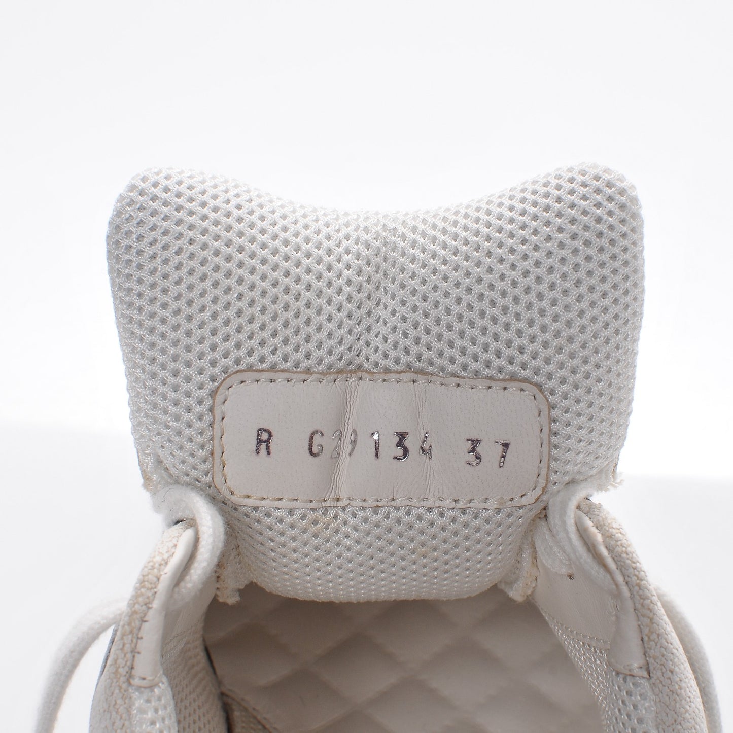 Suede Calfskin CC Sneakers 37 White Grey