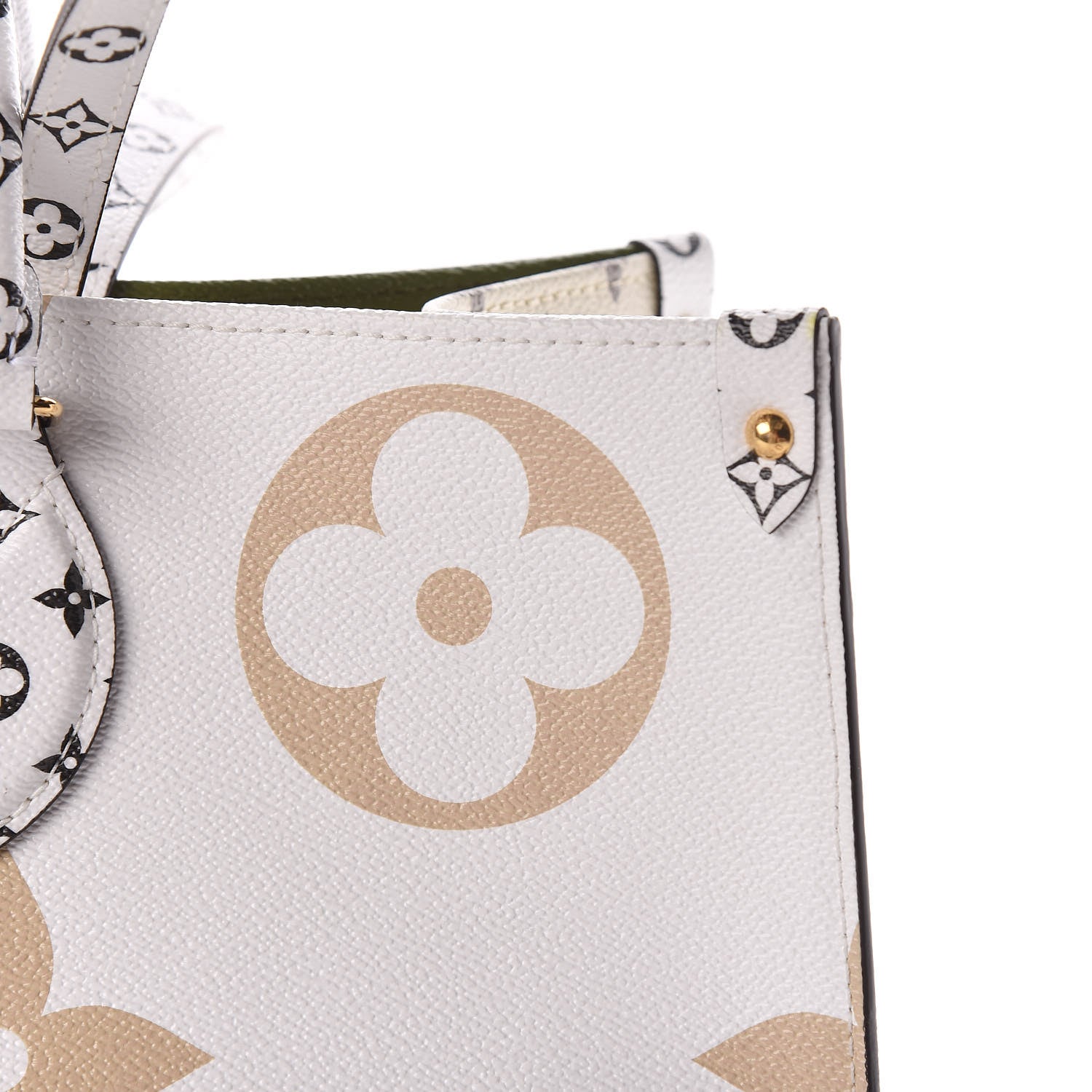 Louis Vuitton Monogram Giant Onthego GM Kaki Beige 11 of 11