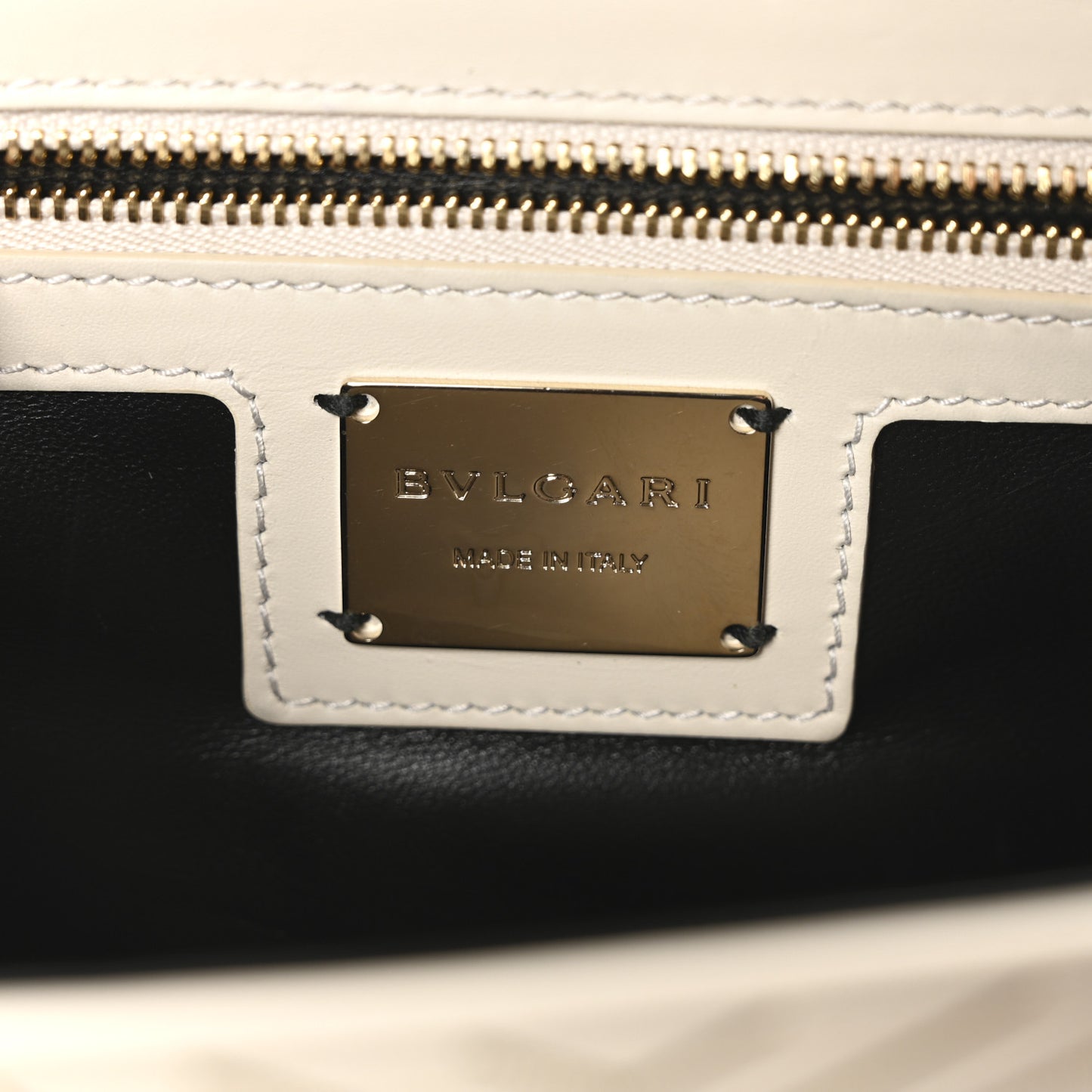 Nappa Serpenti Forever Chain Diamond Blast Shoulder Bag Ivory Gold