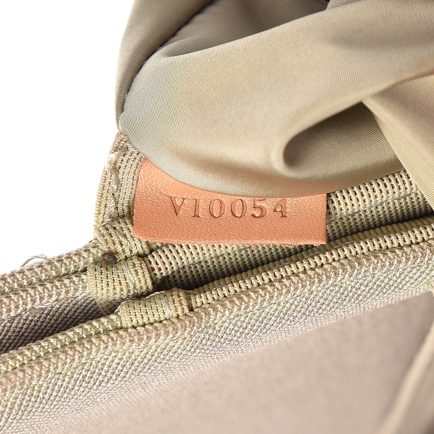 Damier Geant Messenger Bag Terre