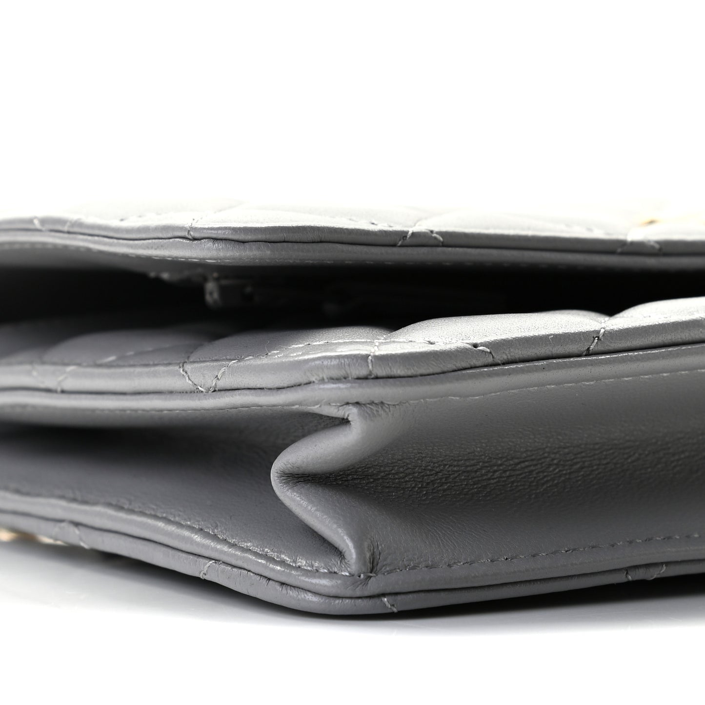 Lambskin Quilted CC Pearl Crush Wallet on Chain WOC Grey