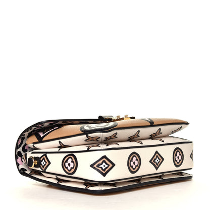 Louis Vuitton Monogram Giant Wild At Heart Pochette Metis Arizona 3 of 4