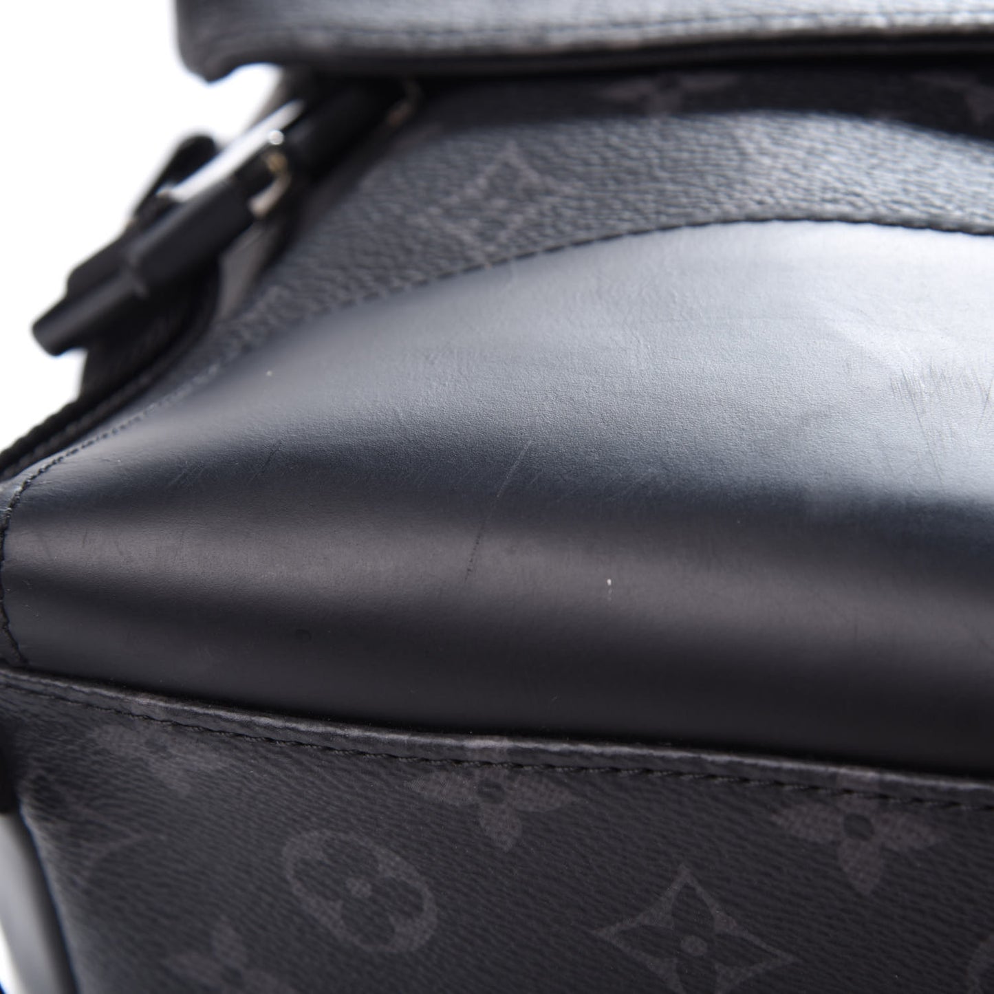 Monogram Eclipse Voyager Messenger MM