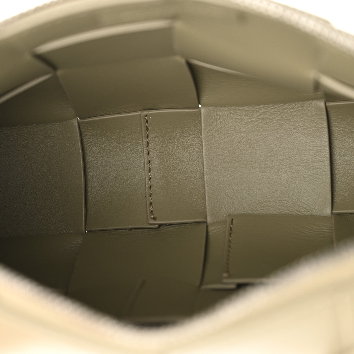 Bottega Veneta Lambskin Maxi Intrecciato Cassette Camera Bag Travertine 5 of 9
