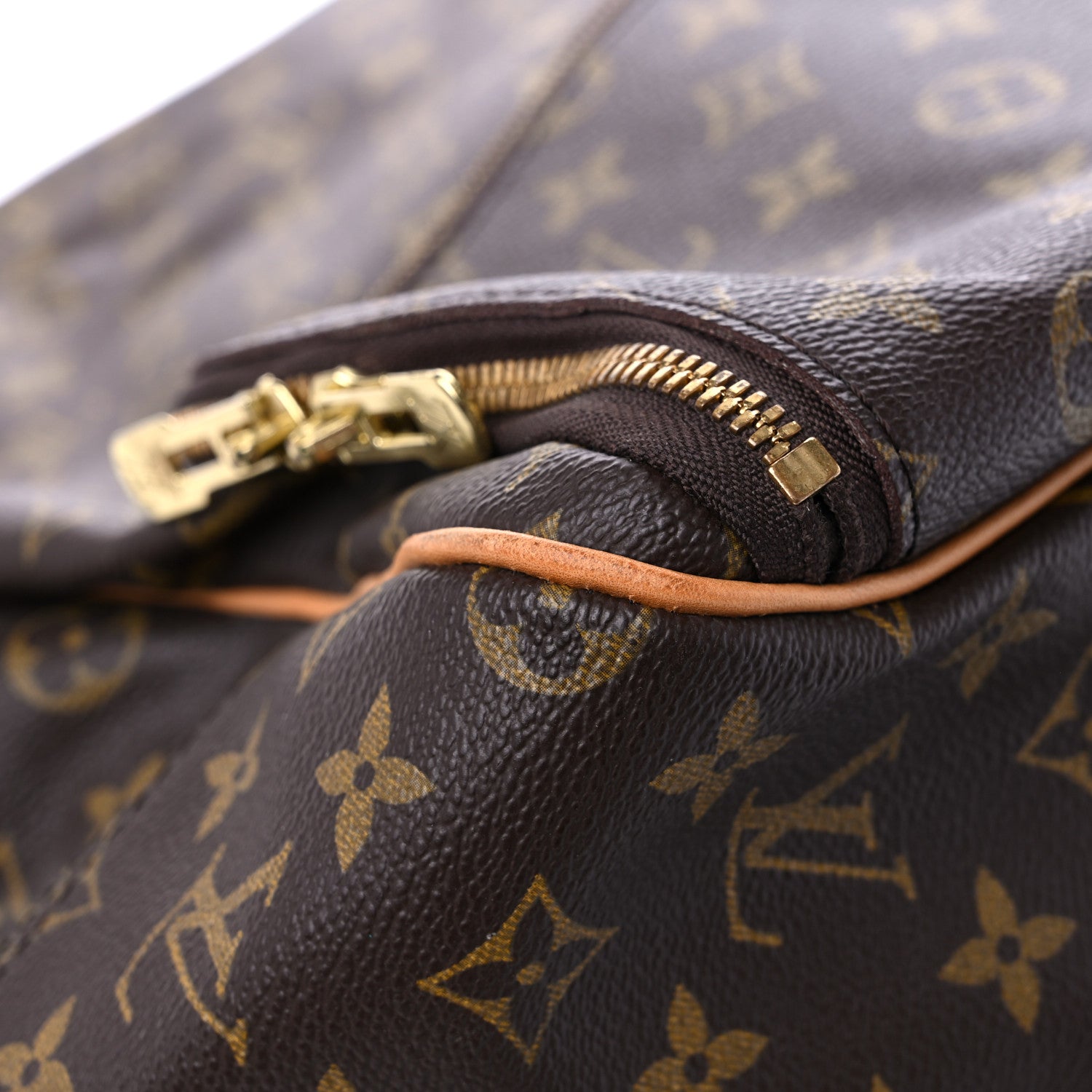 Louis Vuitton Monogram Evasion Sports Bag 7 of 16