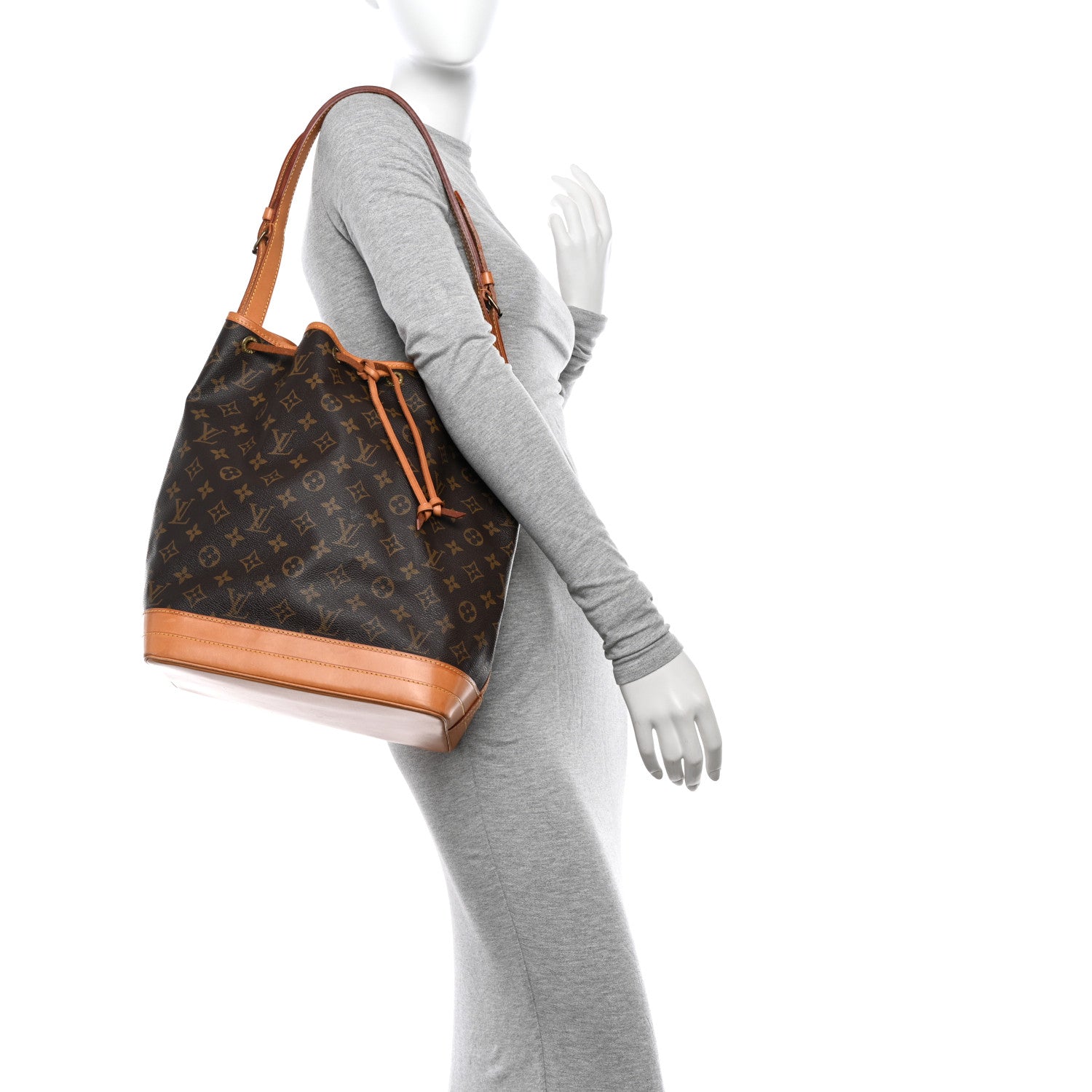 Louis Vuitton Monogram Noe 2 of 15
