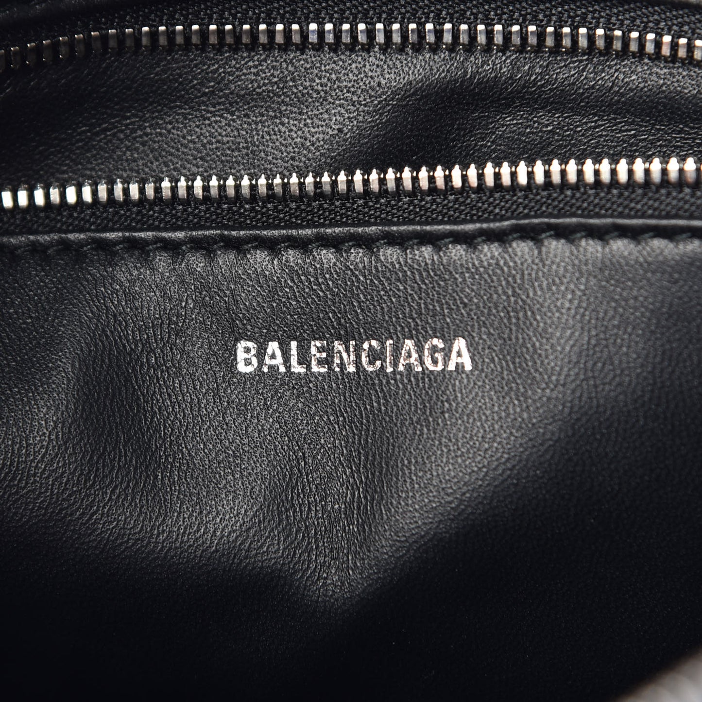 Shiny Day Calfskin Logo XS Triangle Chain Duffle Bleu Roi White