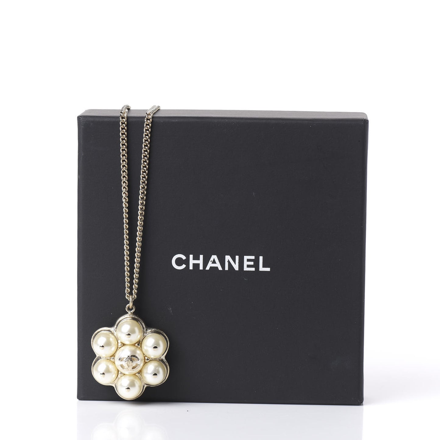 Pearl Flower CC Pendant Necklace Gold