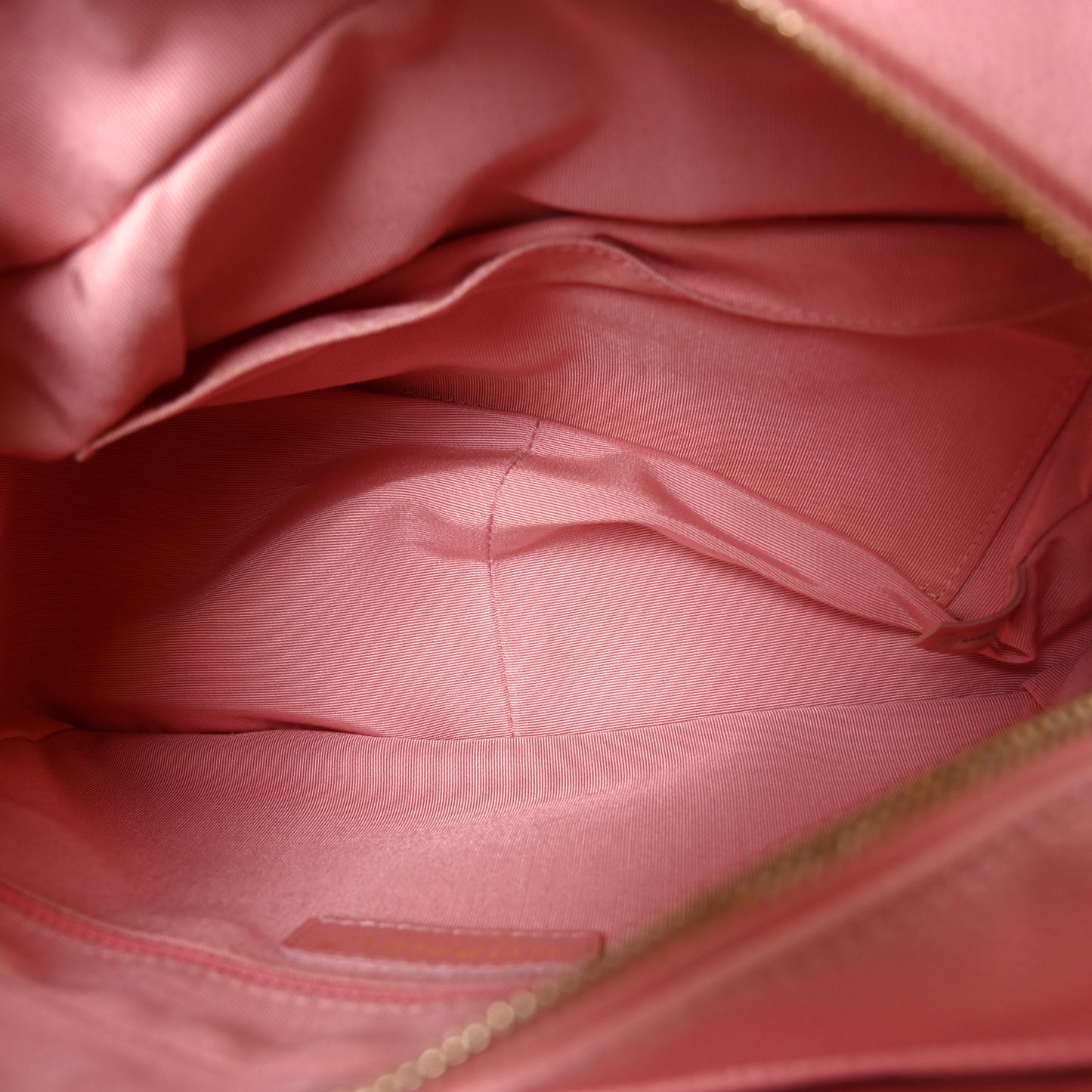 Caviar Quilted Petit Timeless Shopping Tote PTT Pink