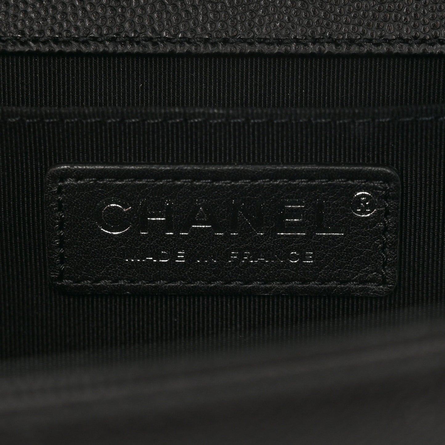 Caviar Quilted Medium Boy Flap Black