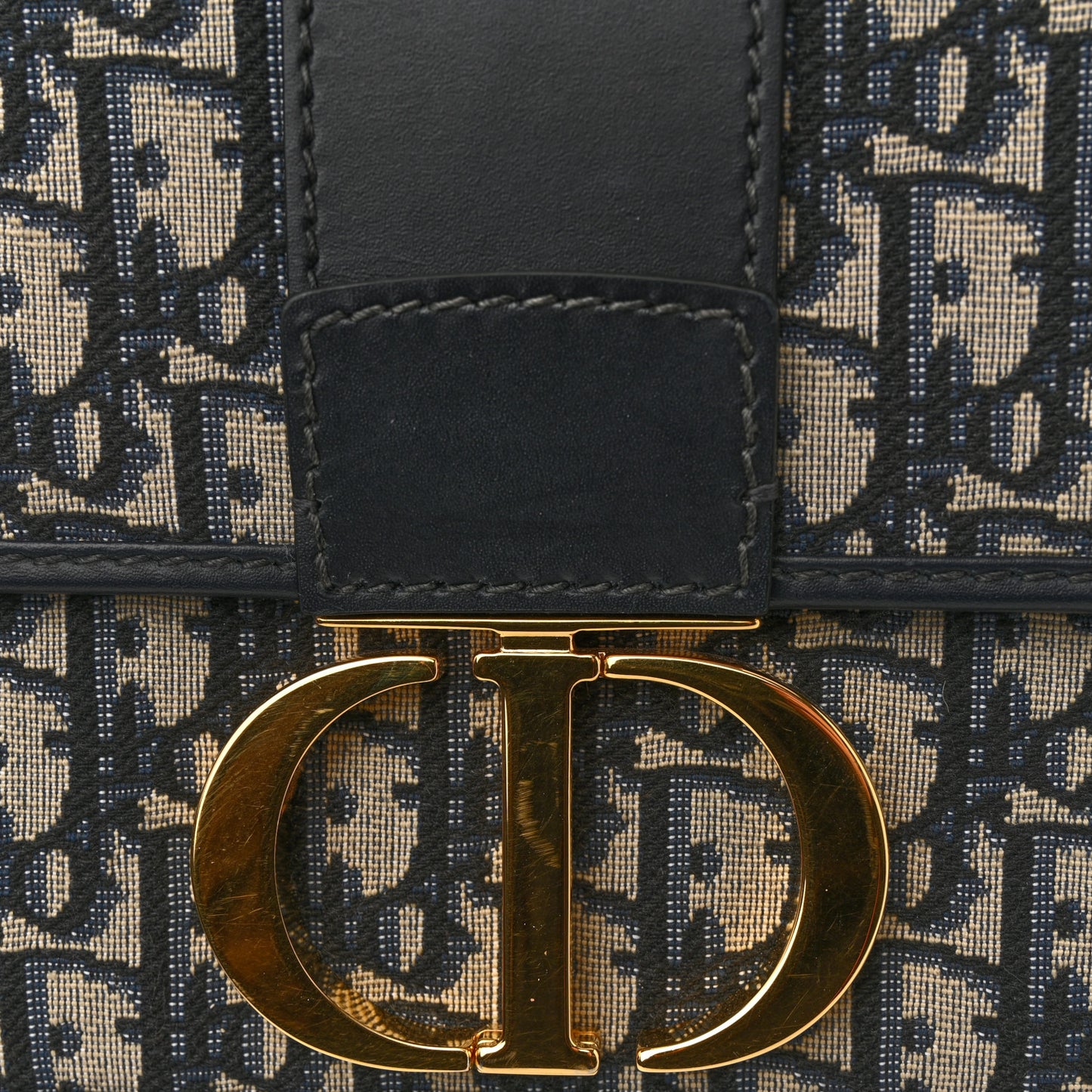 Oblique 30 Montaigne Flap Bag Blue